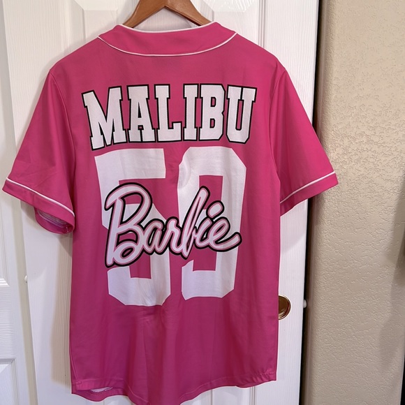 Malibu Barbie baseball shirt, size large - Picture 7 of 9